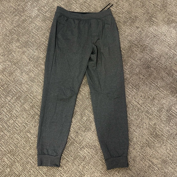 Lululemon size large pants, nothing wrong with them just do not like the style - Picture 1 of 3